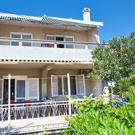 נובליה Apartments Villa Milenka מראה חיצוני תמונה