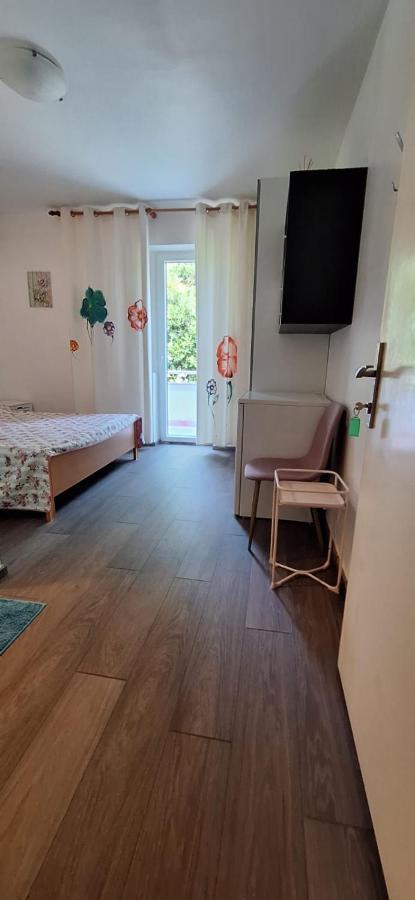 נובליה Apartments Villa Milenka מראה חיצוני תמונה