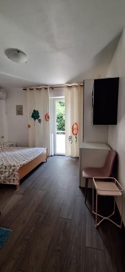 נובליה Apartments Villa Milenka מראה חיצוני תמונה