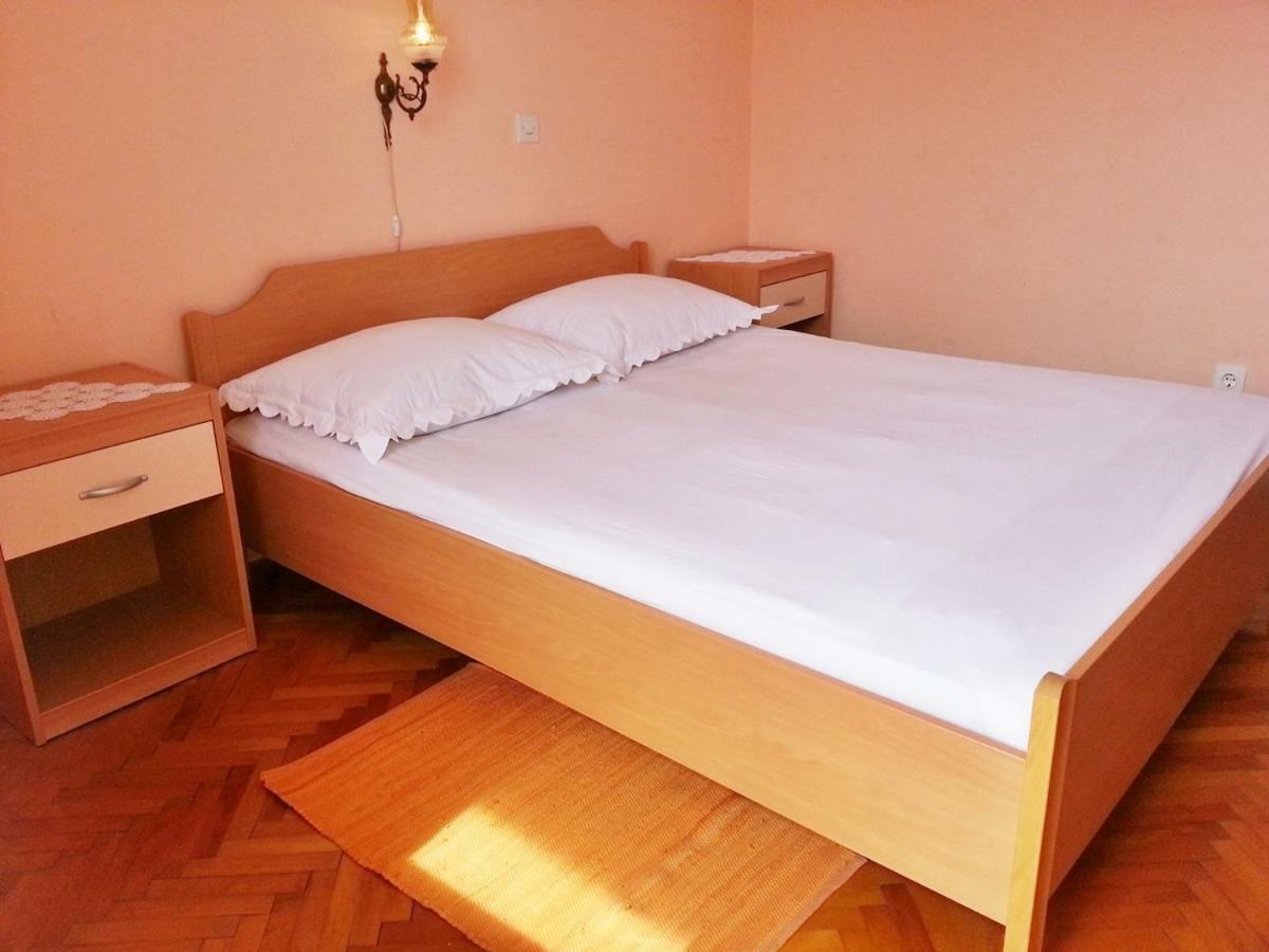 נובליה Apartments Villa Milenka מראה חיצוני תמונה