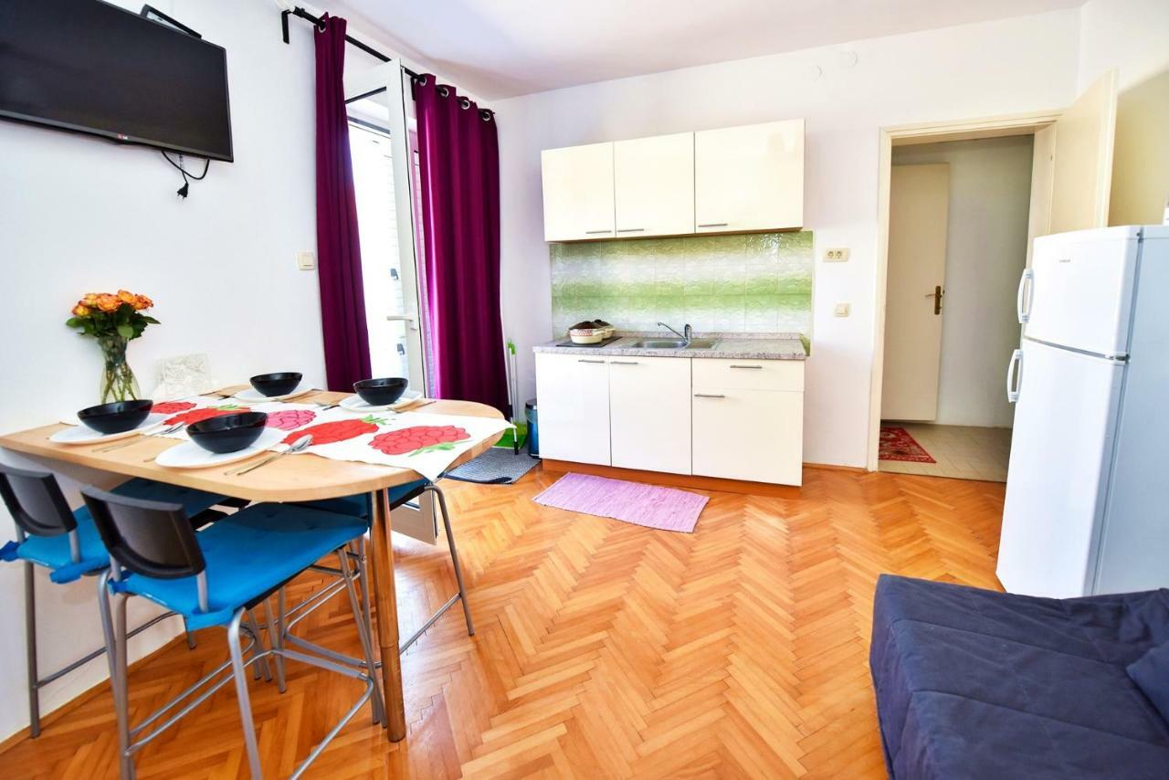 נובליה Apartments Villa Milenka מראה חיצוני תמונה